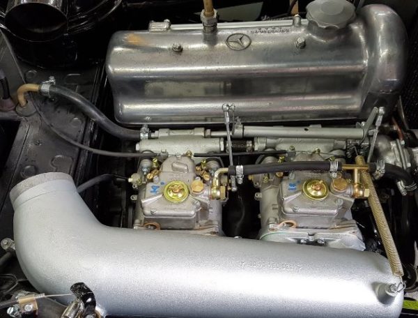 Mercedes 190SL Weber 40DCOE Carburettor Kit Installation