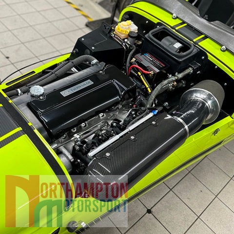 Caterham 420R Throttlebody Kit Installed with Carbon Air Box